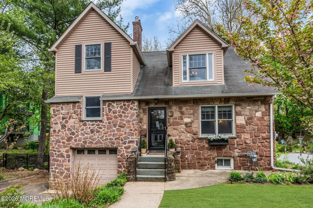 10 Passaic Avenue Roseland, NJ 07068