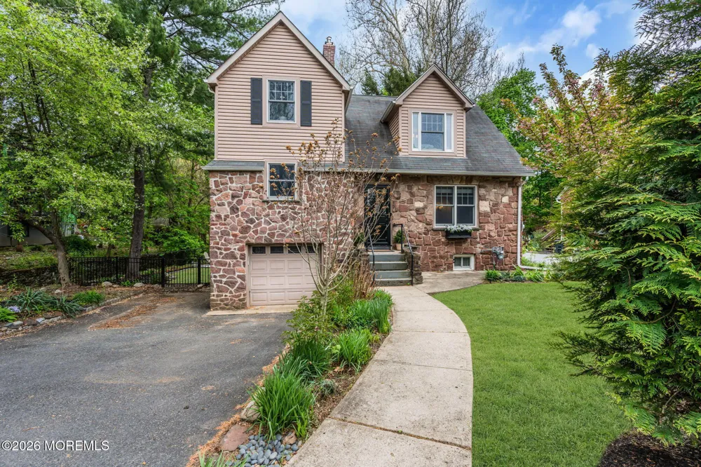 10 Passaic Avenue Roseland, NJ 07068