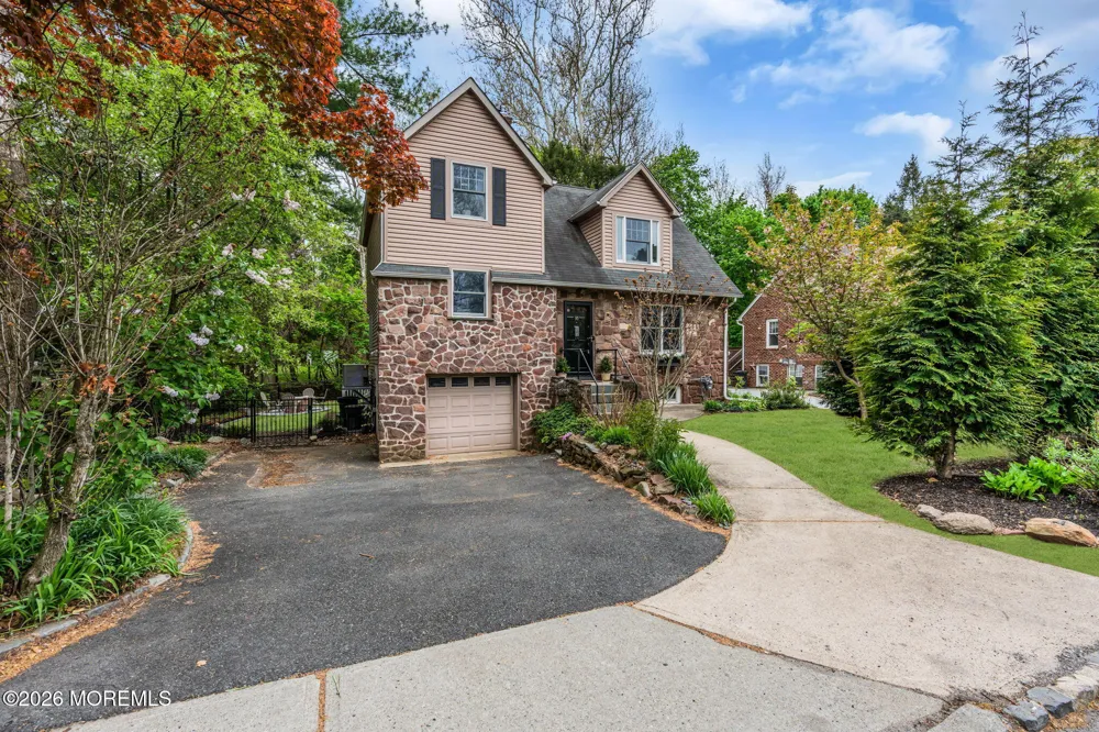 10 Passaic Avenue Roseland, NJ 07068