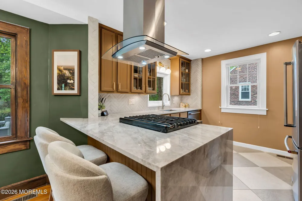 10 Passaic Avenue Roseland, NJ 07068