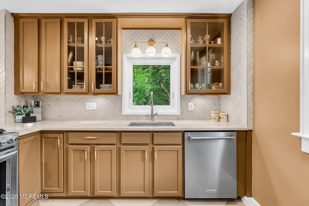 10 Passaic Avenue Roseland, NJ 07068