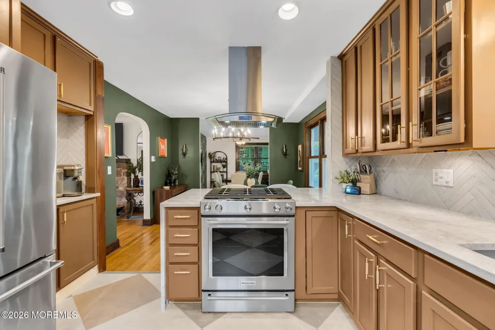 10 Passaic Avenue Roseland, NJ 07068