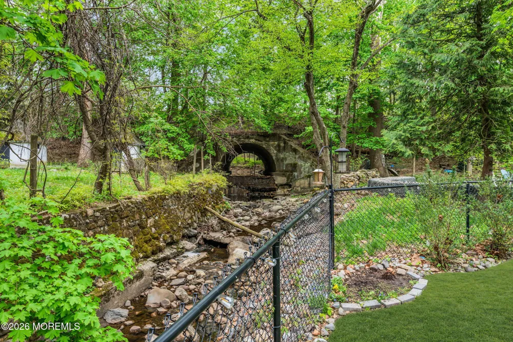 10 Passaic Avenue Roseland, NJ 07068