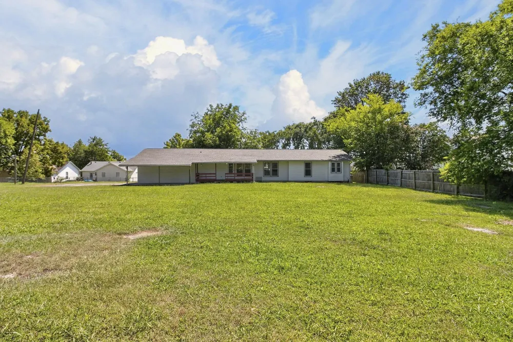 3300 Hamilton Church Rd Antioch, TN 37013