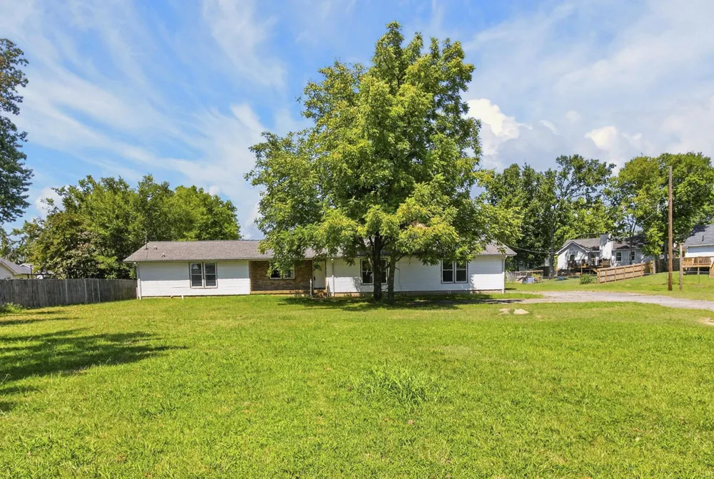 3300 Hamilton Church Rd Antioch, TN 37013