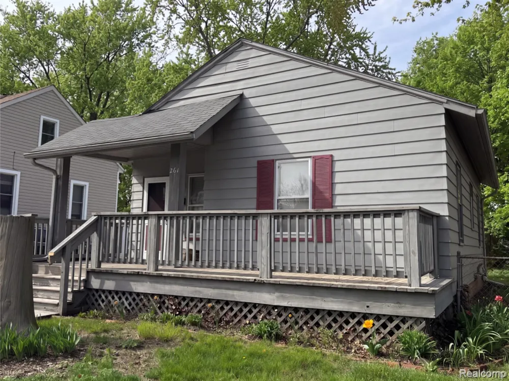261 Academy Street Ferndale City, MI 48220