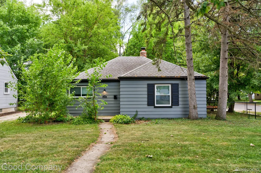 1710 Woodward Heights Ferndale City, MI 48220