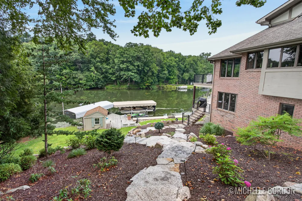 2465 Cascade Springs Drive SE Cascade Charter Township, MI 49546