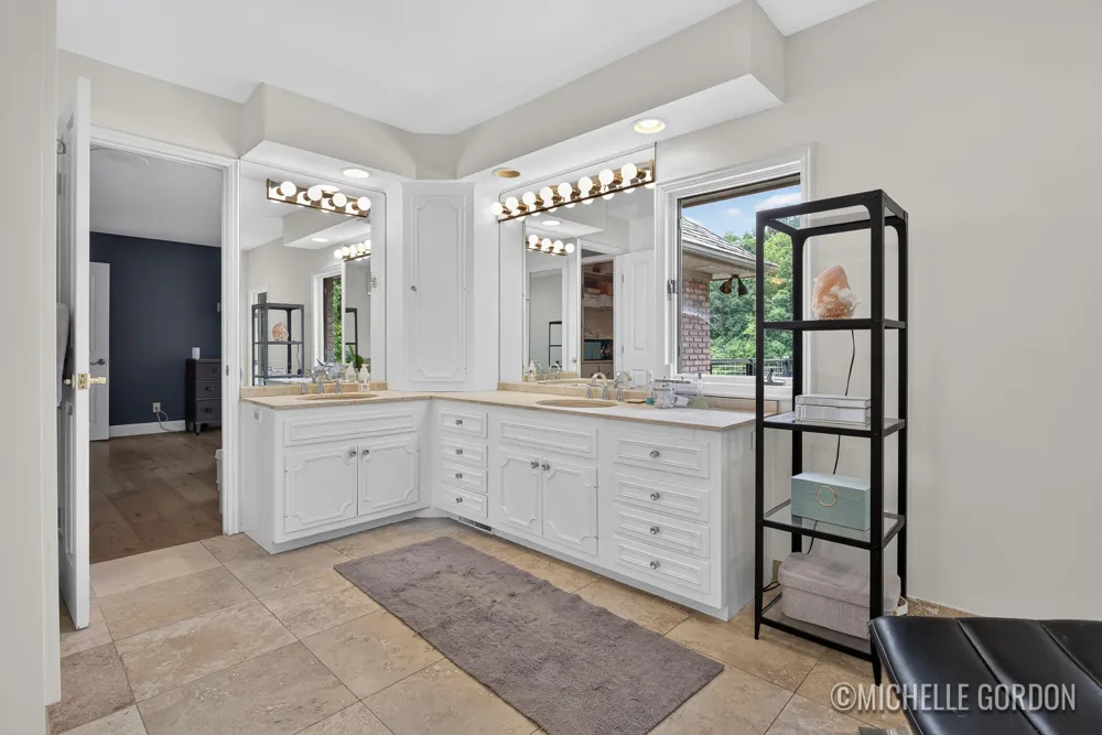 2465 Cascade Springs Drive SE Cascade Charter Township, MI 49546