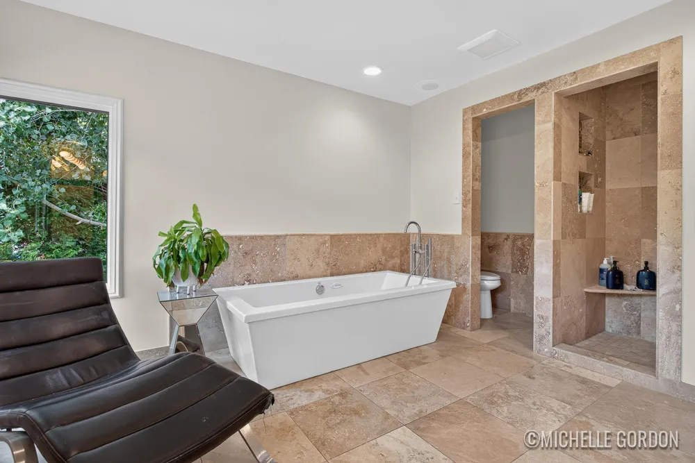 2465 Cascade Springs Drive SE Cascade Charter Township, MI 49546