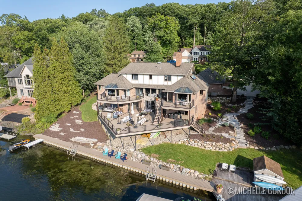 2465 Cascade Springs Drive SE Cascade Charter Township, MI 49546