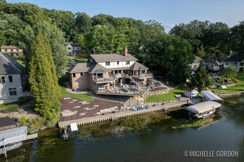 2465 Cascade Springs Drive SE Cascade Charter Township, MI 49546