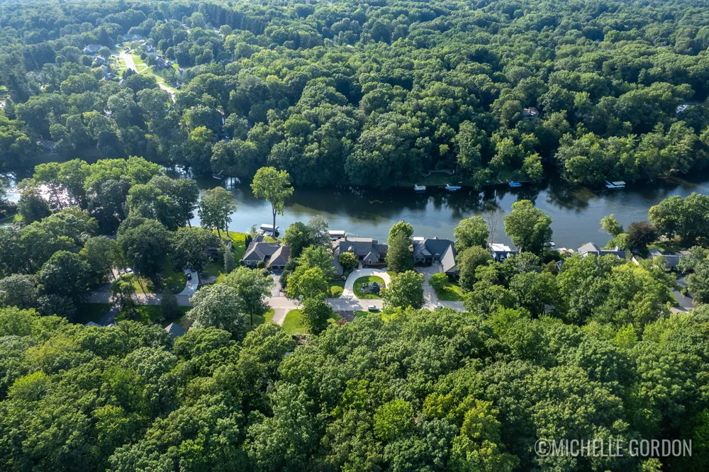 2465 Cascade Springs Drive SE Cascade Charter Township, MI 49546