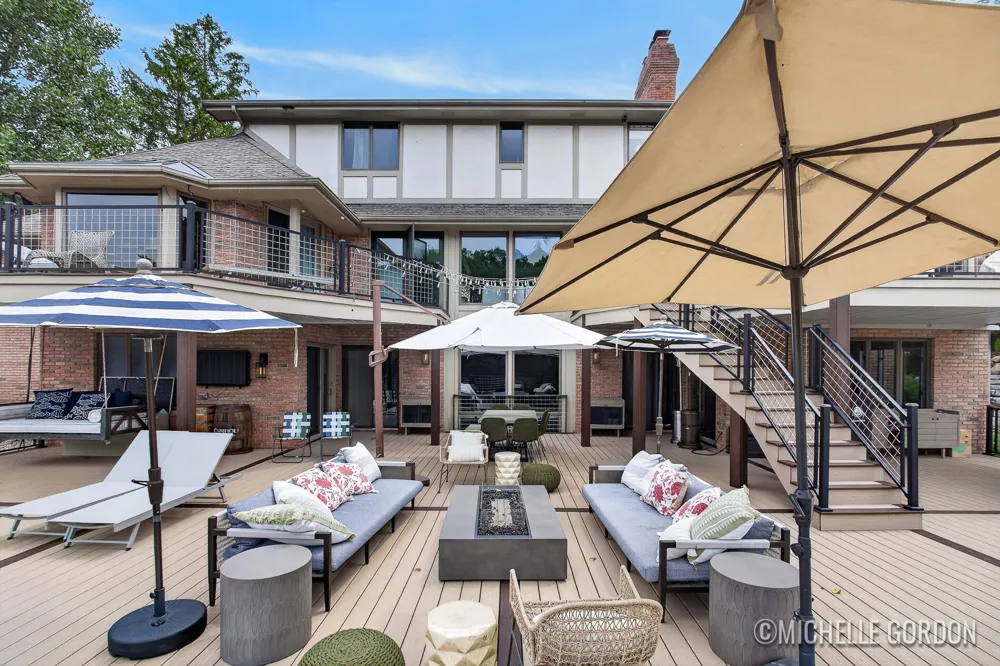 2465 Cascade Springs Drive SE Cascade Charter Township, MI 49546