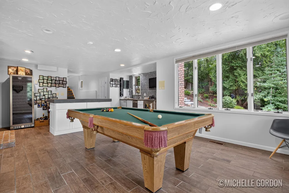 2465 Cascade Springs Drive SE Cascade Charter Township, MI 49546