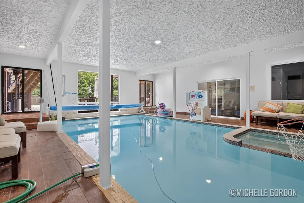2465 Cascade Springs Drive SE Cascade Charter Township, MI 49546