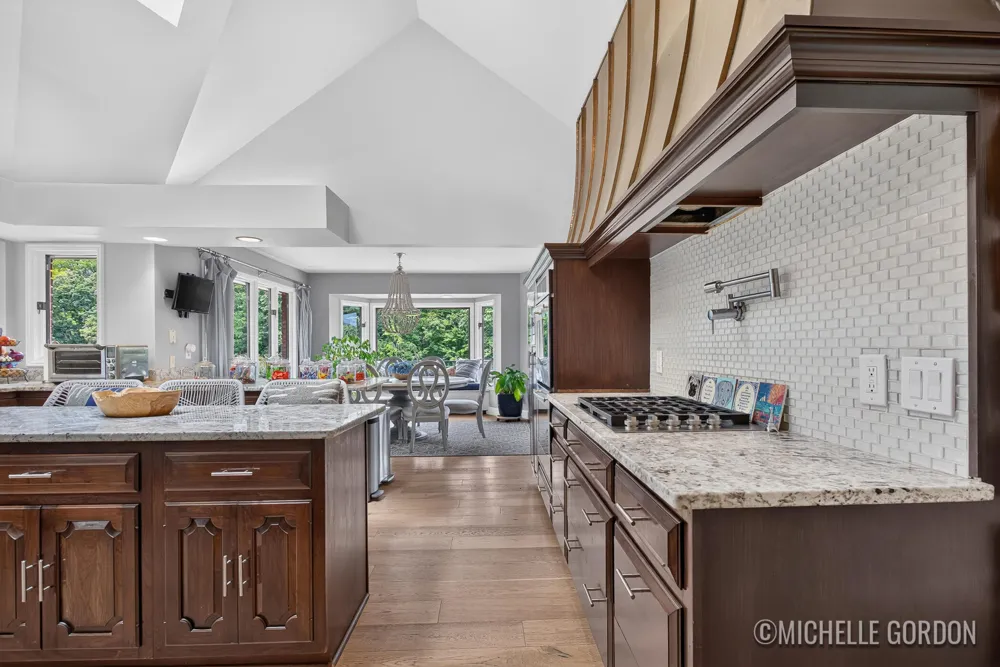 2465 Cascade Springs Drive SE Cascade Charter Township, MI 49546
