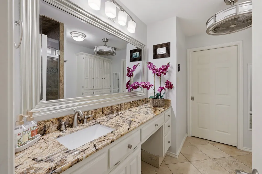 8710 Sanshire Avenue Dallas, TX 75231