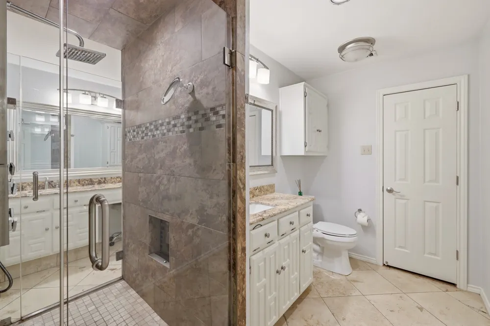 8710 Sanshire Avenue Dallas, TX 75231