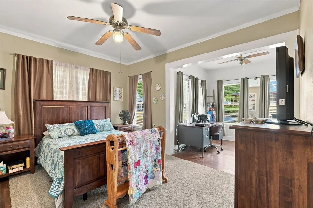 209 S Bond Street Whitewright, TX 75491