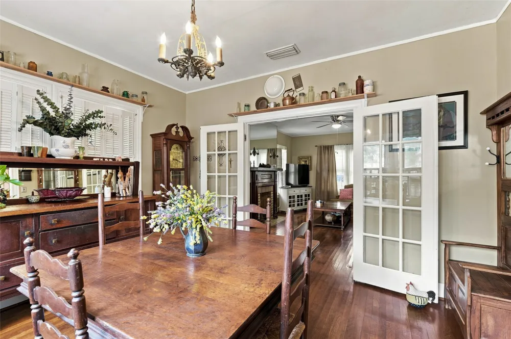 209 S Bond Street Whitewright, TX 75491