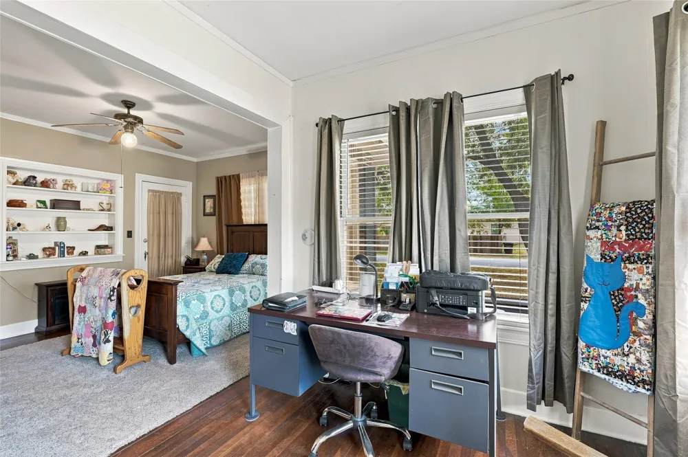 209 S Bond Street Whitewright, TX 75491