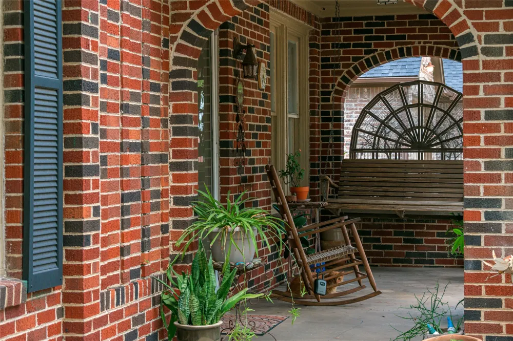 209 S Bond Street Whitewright, TX 75491