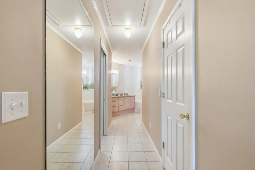 300 Ginger Creek  #307 Clayton, GA 30525