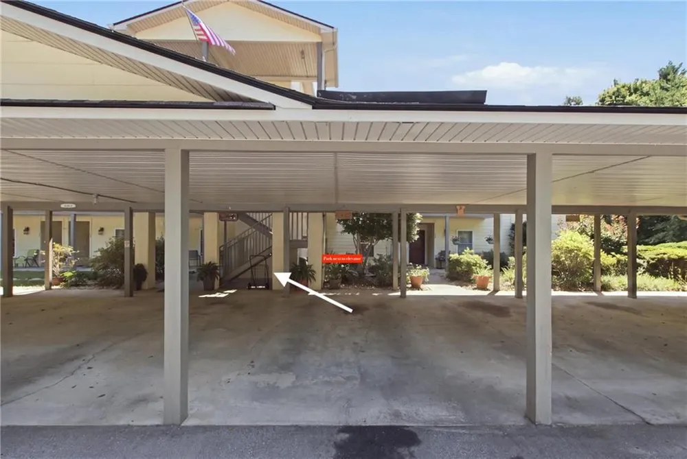 300 Ginger Creek  #307 Clayton, GA 30525