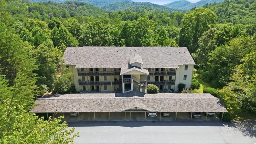 300 Ginger Creek  #307 Clayton, GA 30525