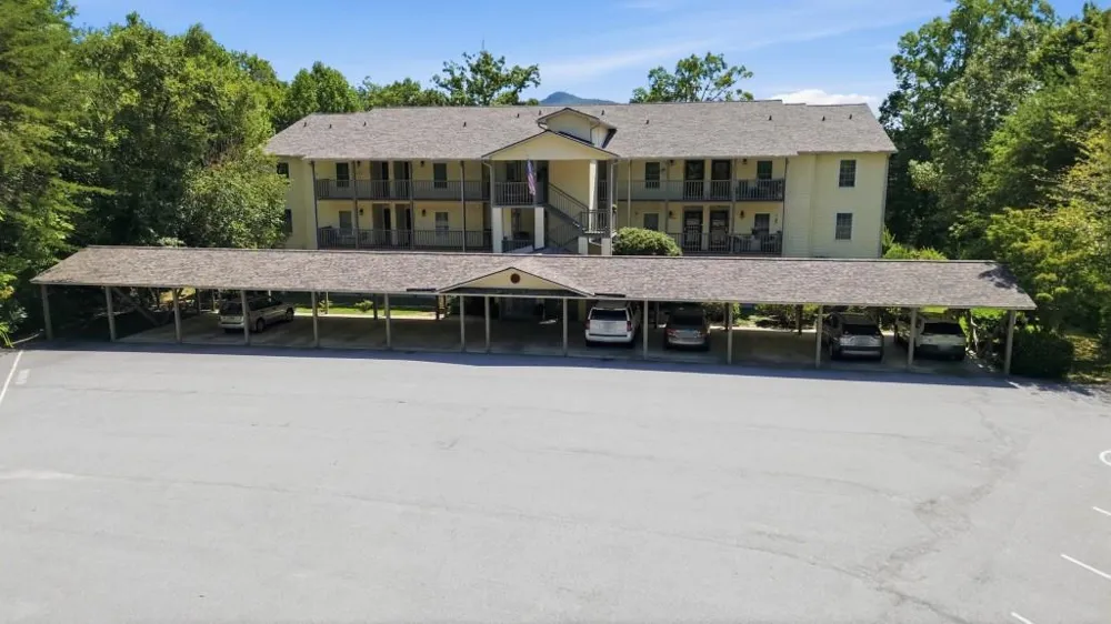 300 Ginger Creek  #307 Clayton, GA 30525