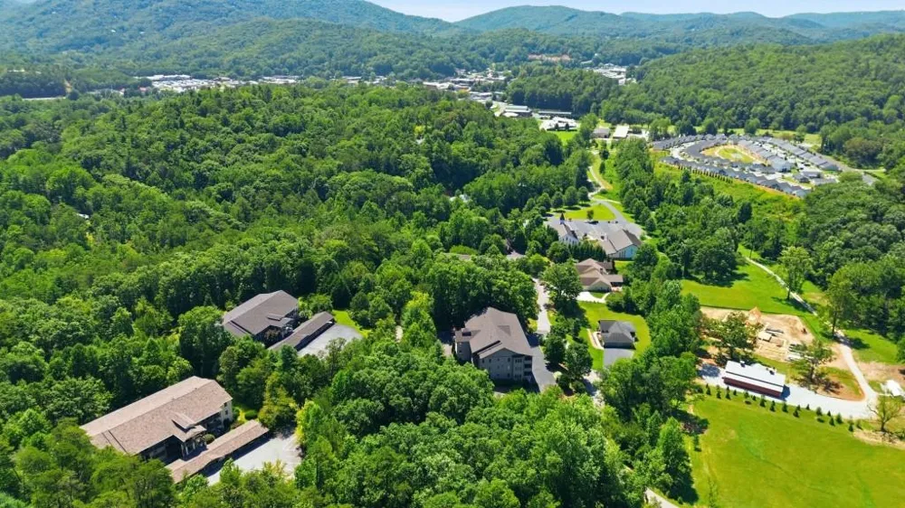 300 Ginger Creek  #307 Clayton, GA 30525