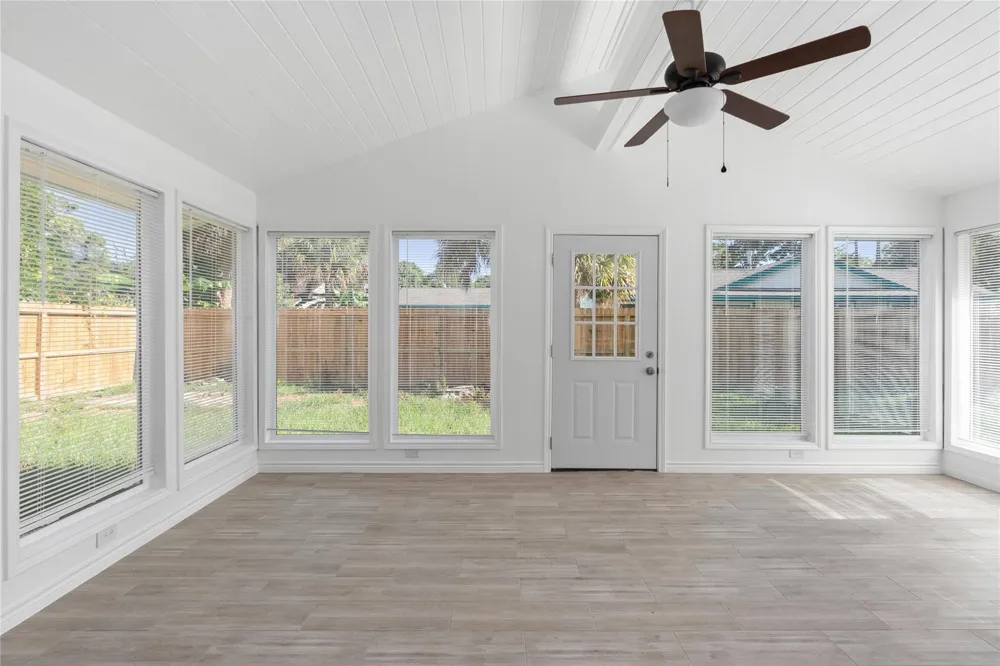 500 Shirleen Drive Seabrook, TX 77586
