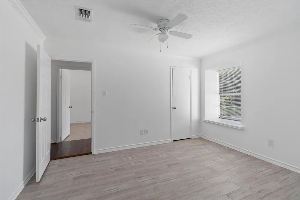500 Shirleen Drive Seabrook, TX 77586