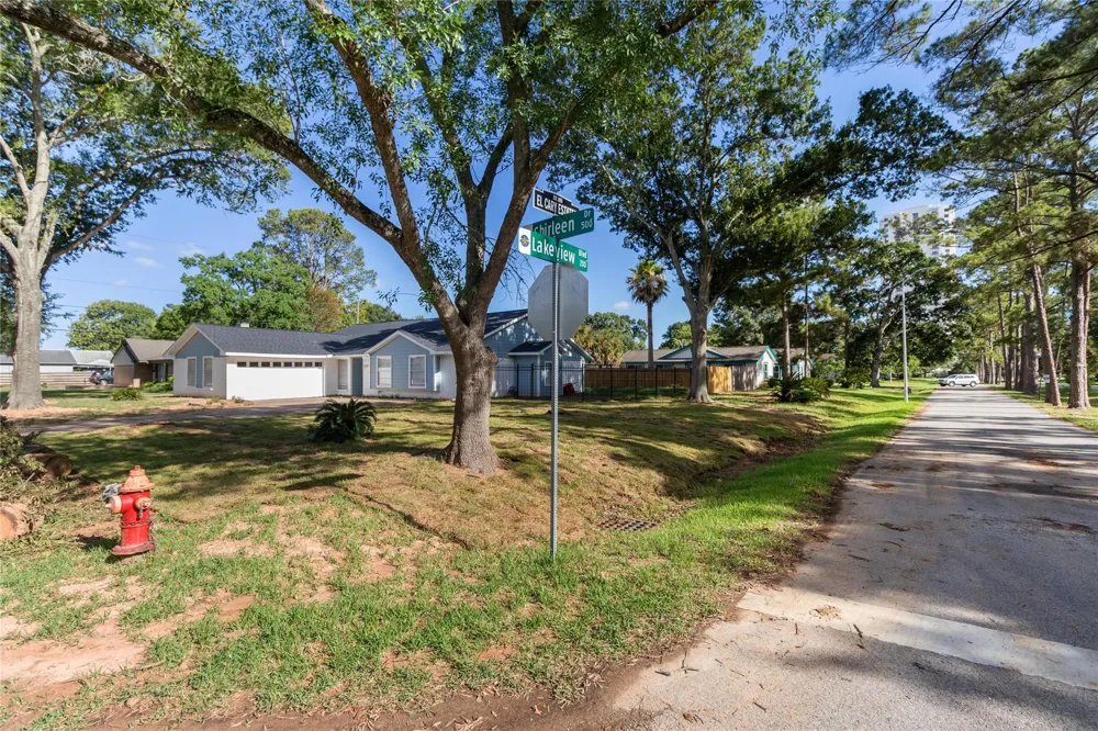 500 Shirleen Drive Seabrook, TX 77586