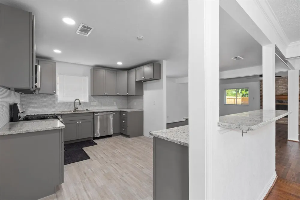 500 Shirleen Drive Seabrook, TX 77586