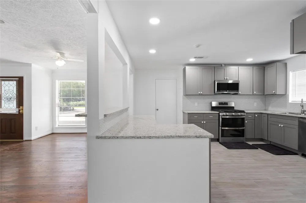 500 Shirleen Drive Seabrook, TX 77586