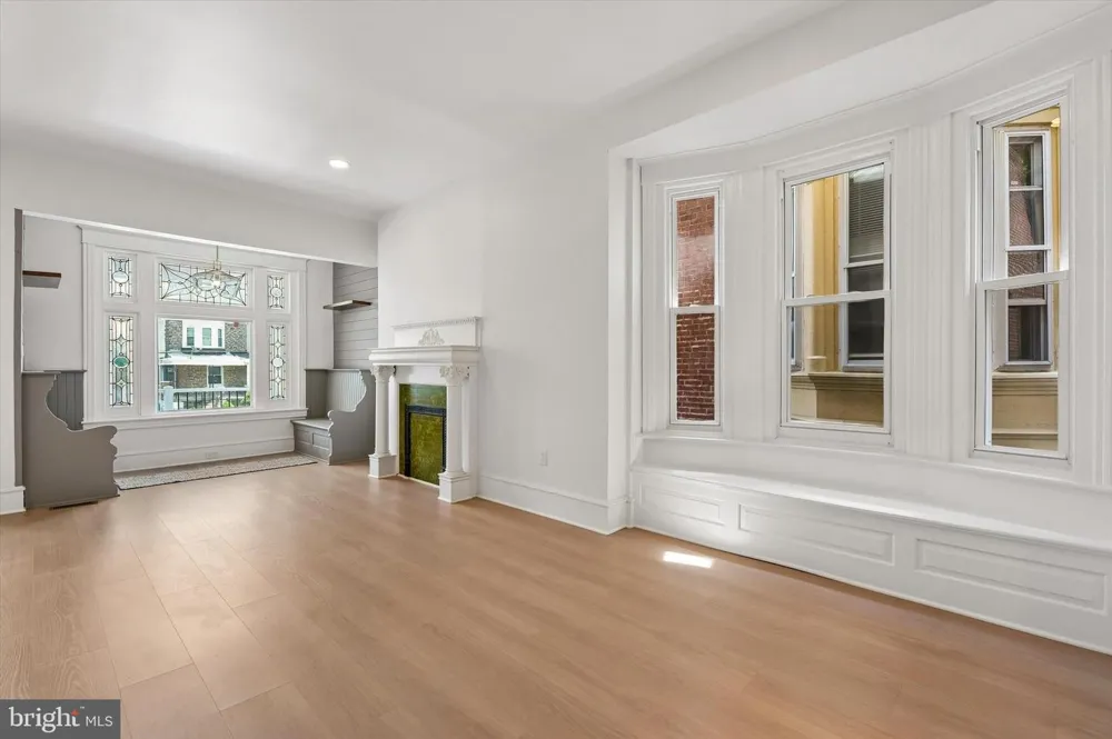451 E WALNUT LANE Philadelphia, PA 19144