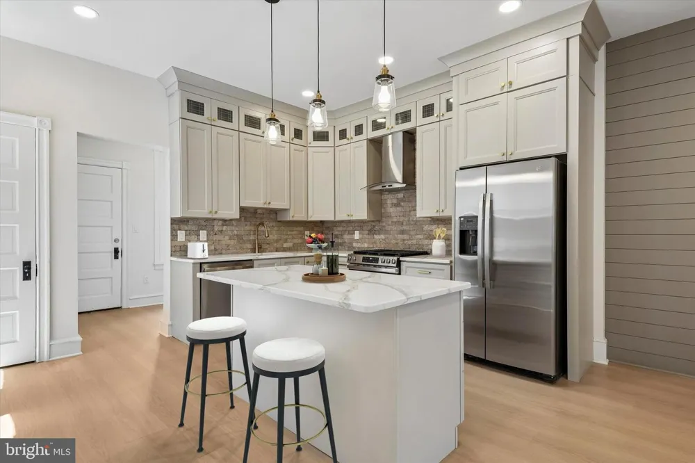 451 E WALNUT LANE Philadelphia, PA 19144