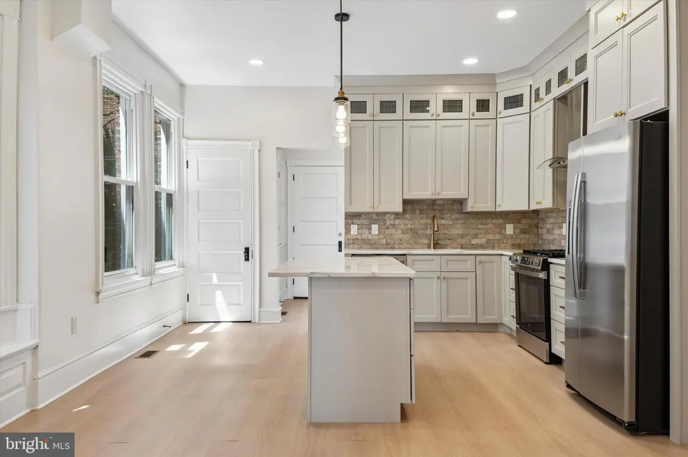 451 E WALNUT LANE Philadelphia, PA 19144