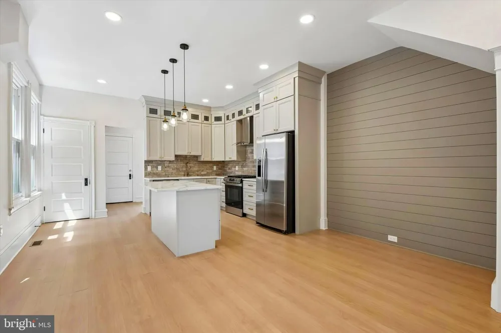 451 E WALNUT LANE Philadelphia, PA 19144
