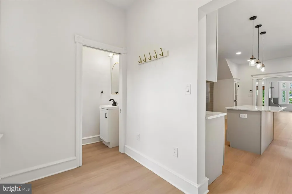451 E WALNUT LANE Philadelphia, PA 19144