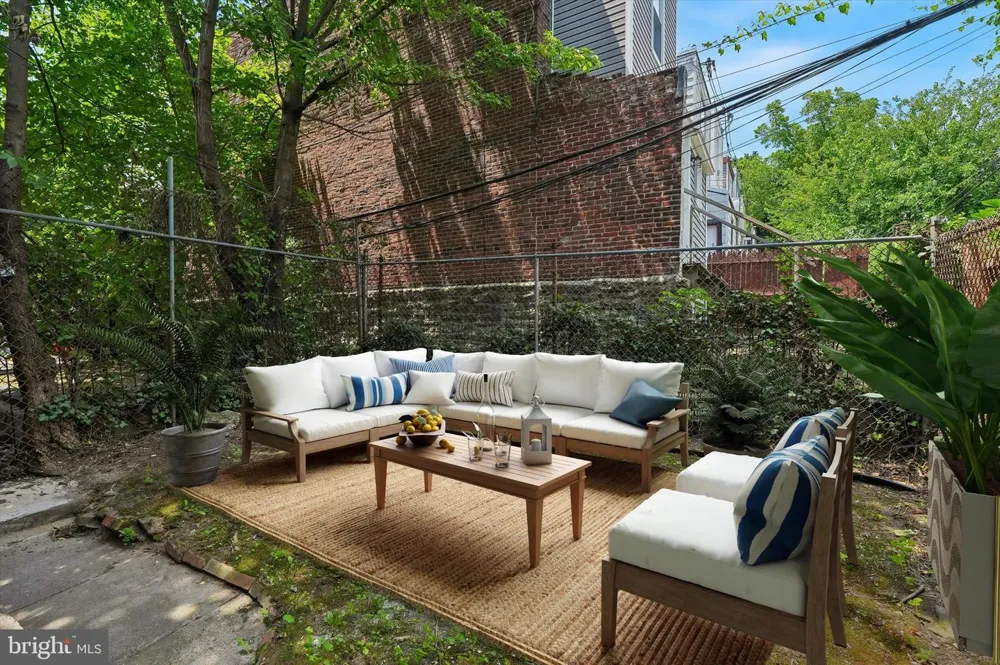 451 E WALNUT LANE Philadelphia, PA 19144