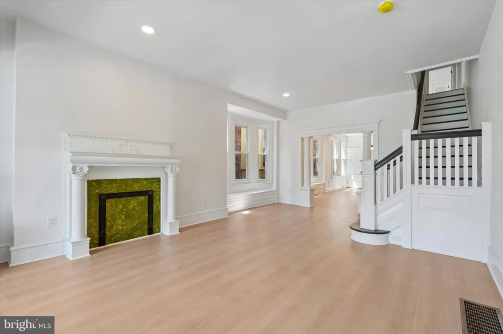 451 E WALNUT LANE Philadelphia, PA 19144