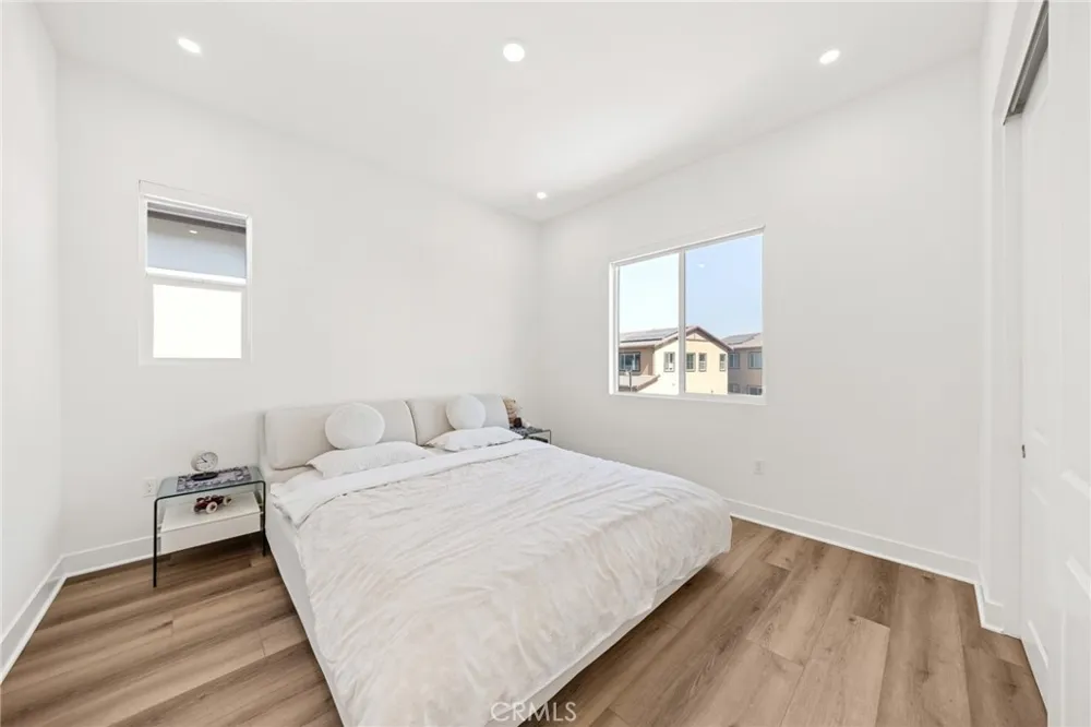 236 Lily Loop Irvine, CA 92618
