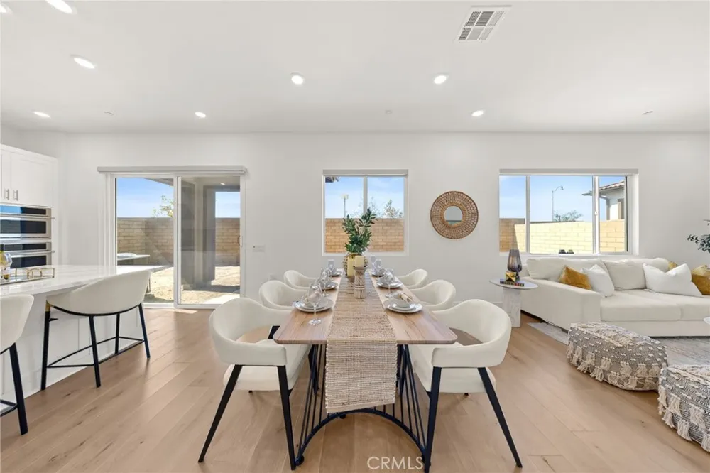 236 Lily Loop Irvine, CA 92618