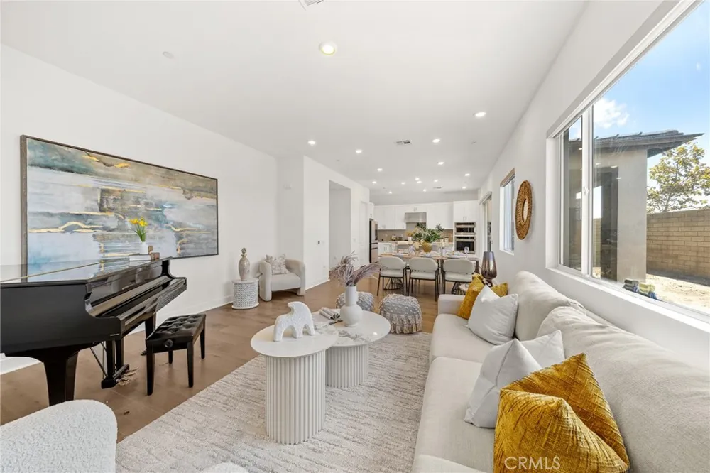 236 Lily Loop Irvine, CA 92618