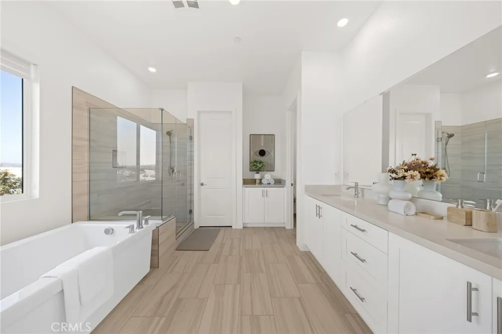 236 Lily Loop Irvine, CA 92618