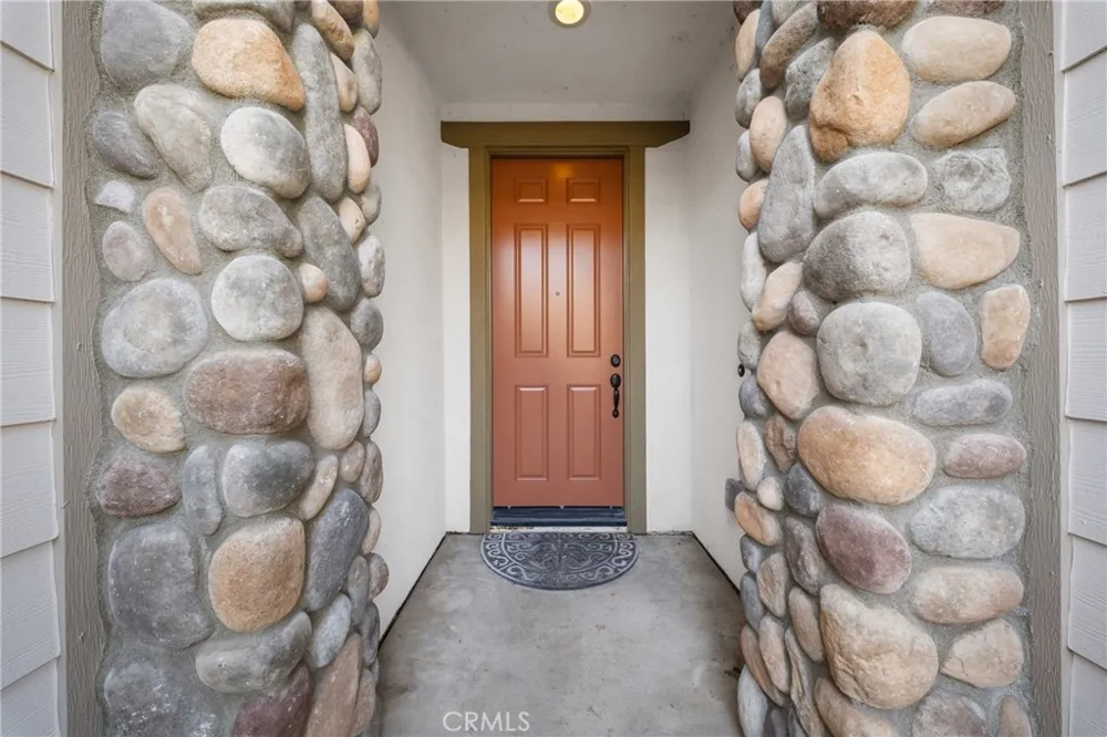 18065 Magee Yorba Linda, CA 92886
