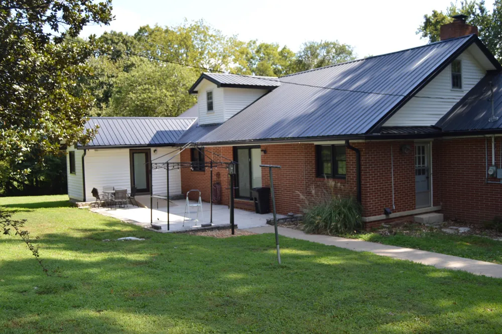952 Old Fayetteville Highway Lynchburg, TN 37352